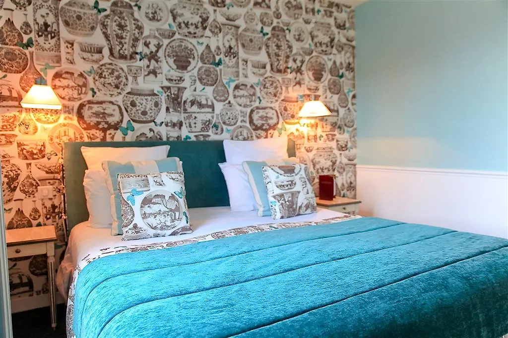 Hotell Relais Saint Jacques 4*
